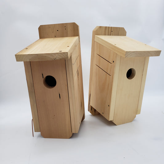 Reclaimed Cedar Bluebird Box w/ Latch
