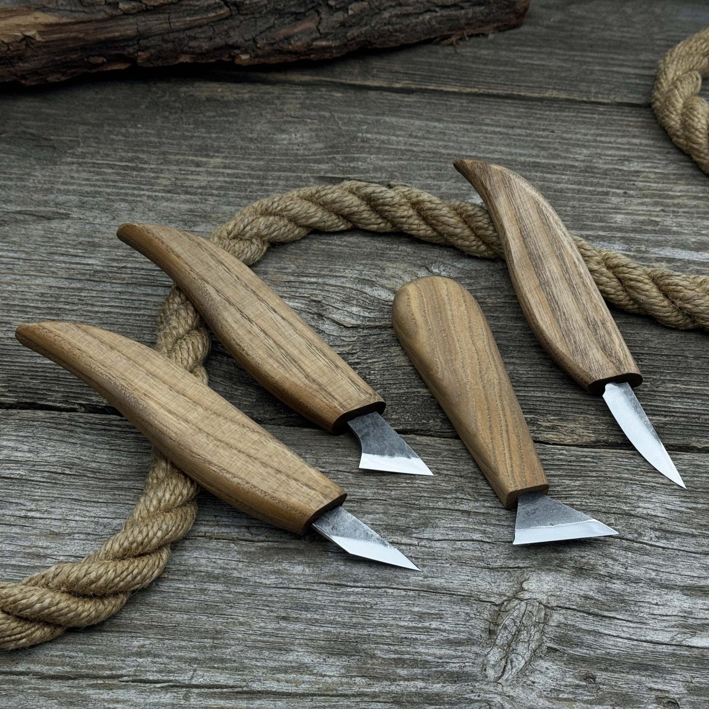 4-Piece Hand-Forged Wood Carving Knife Set