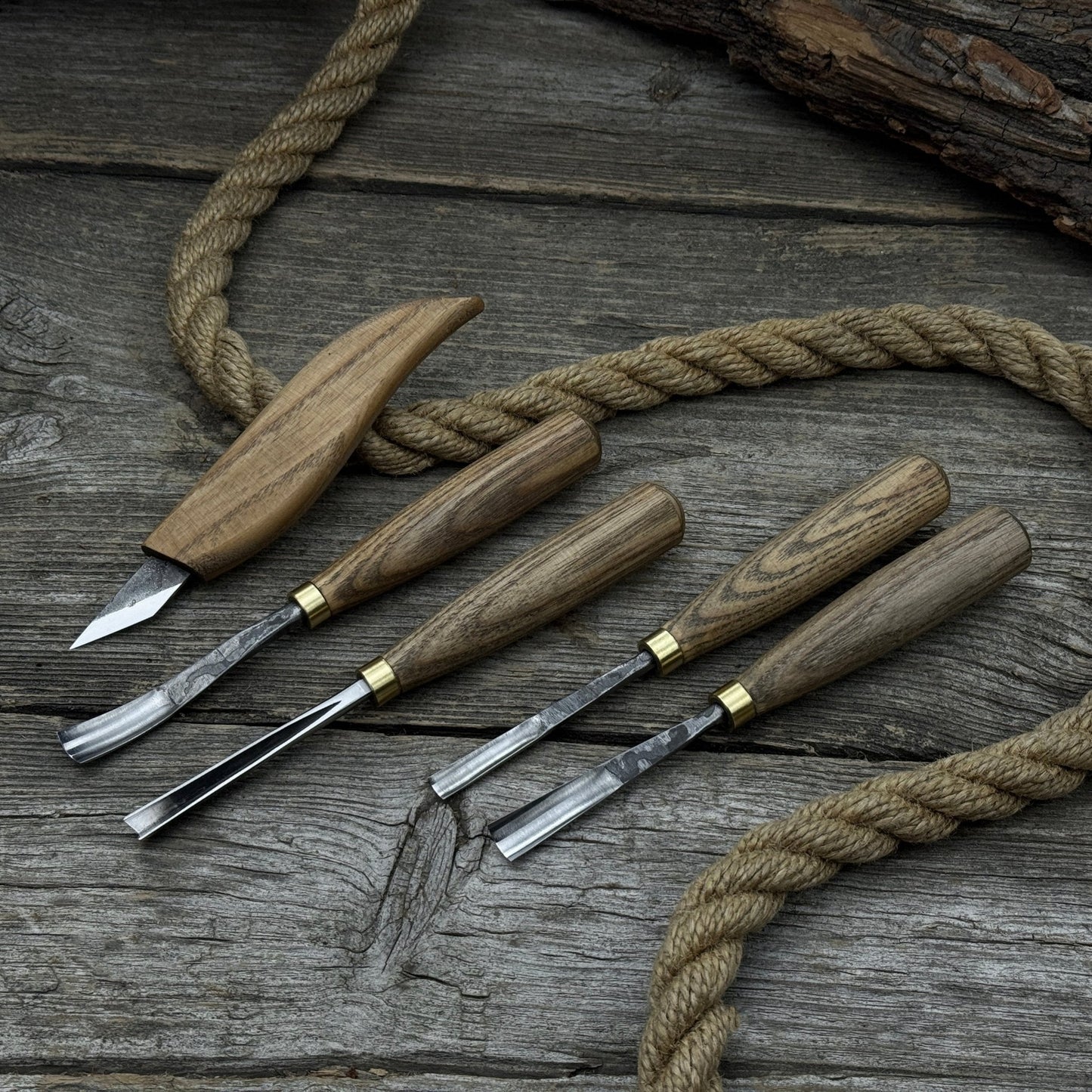 5-Piece Wood Carving Set – Whittling Knife & Gouges