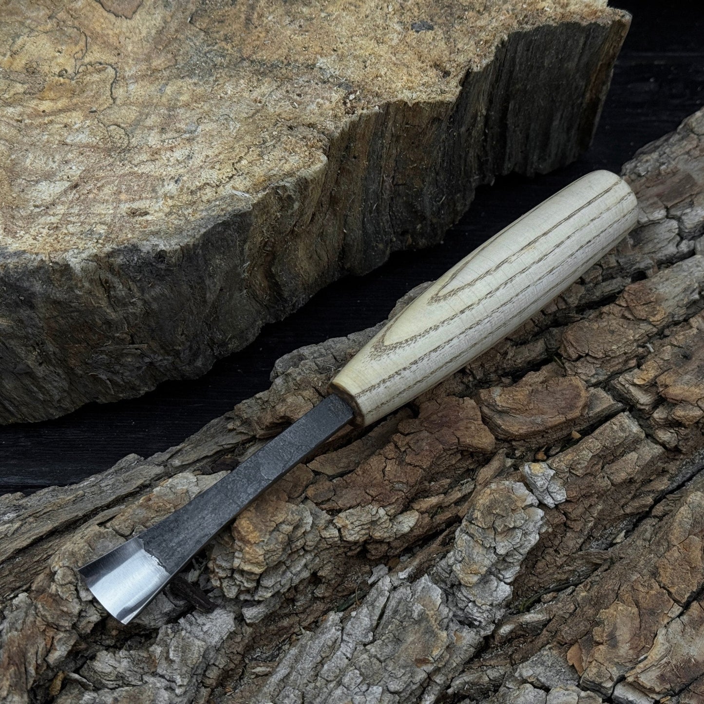 Small Fishtail Chisel – 15 mm / 20 mm (0.59 / 0.79 inches)