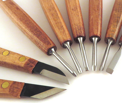 8 Piece Mini Carving Chisel Set in Wooden Presentation Box
