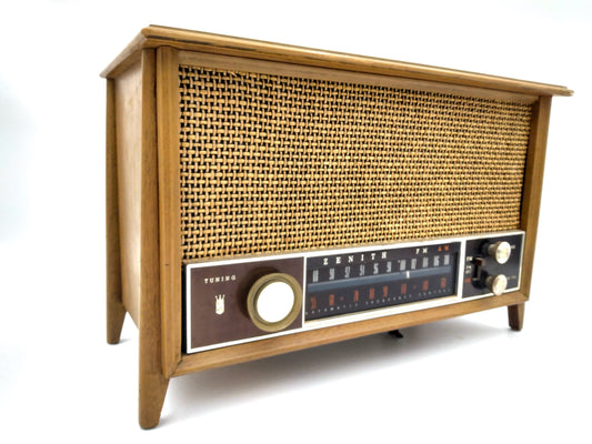 Small Refurbished Radio w/ Bluetooth
